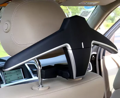 Univerzální autověšák